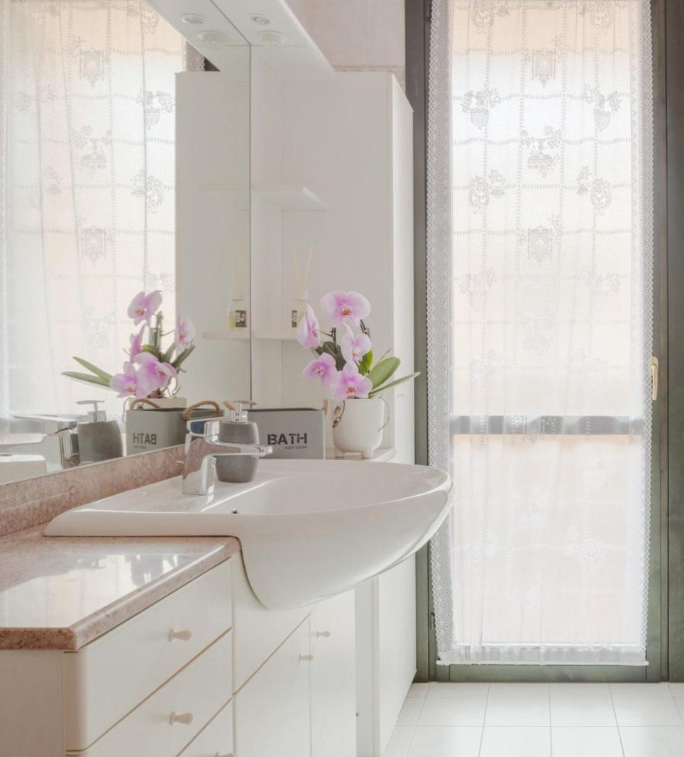 Casa Louise - Appartamento Don Bedetti Bologna Ngoại thất bức ảnh