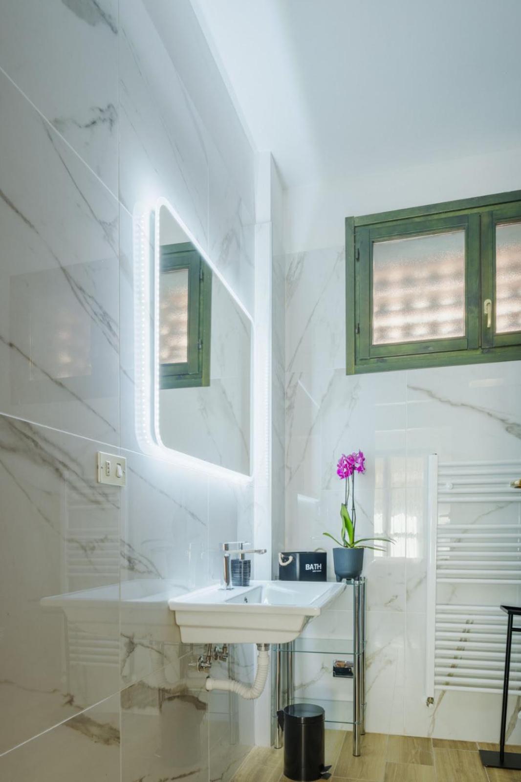 Casa Louise - Appartamento Don Bedetti Bologna Ngoại thất bức ảnh